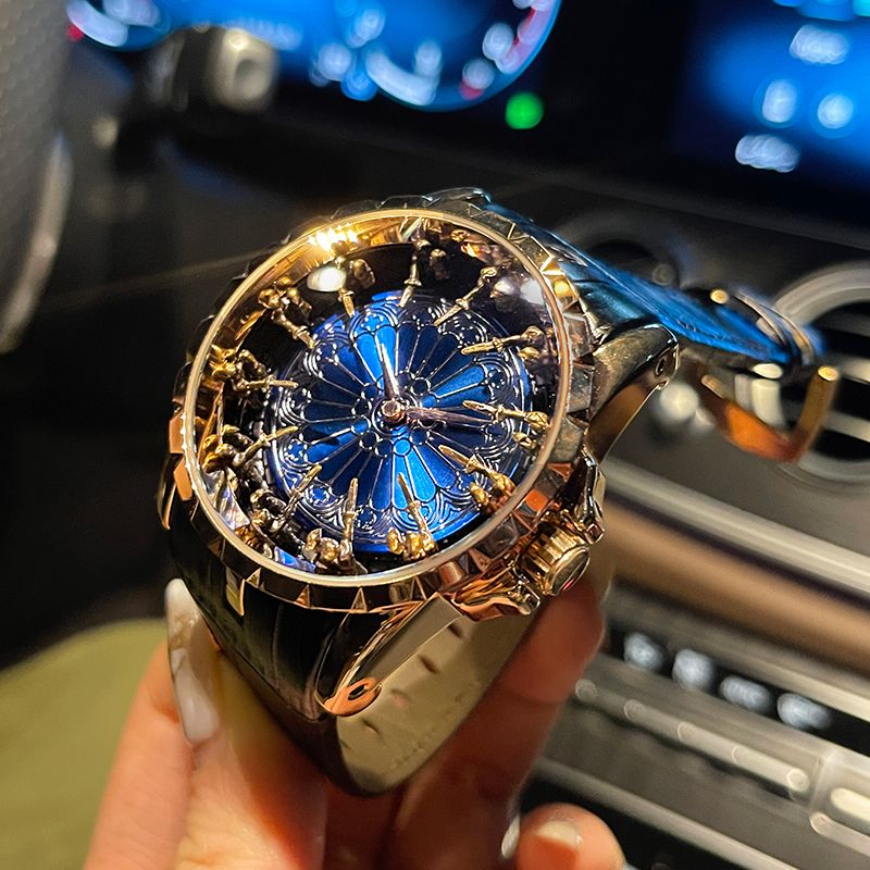 Electronics Repair Desk - Luxurious and Elegant Men's Watch, Twelve